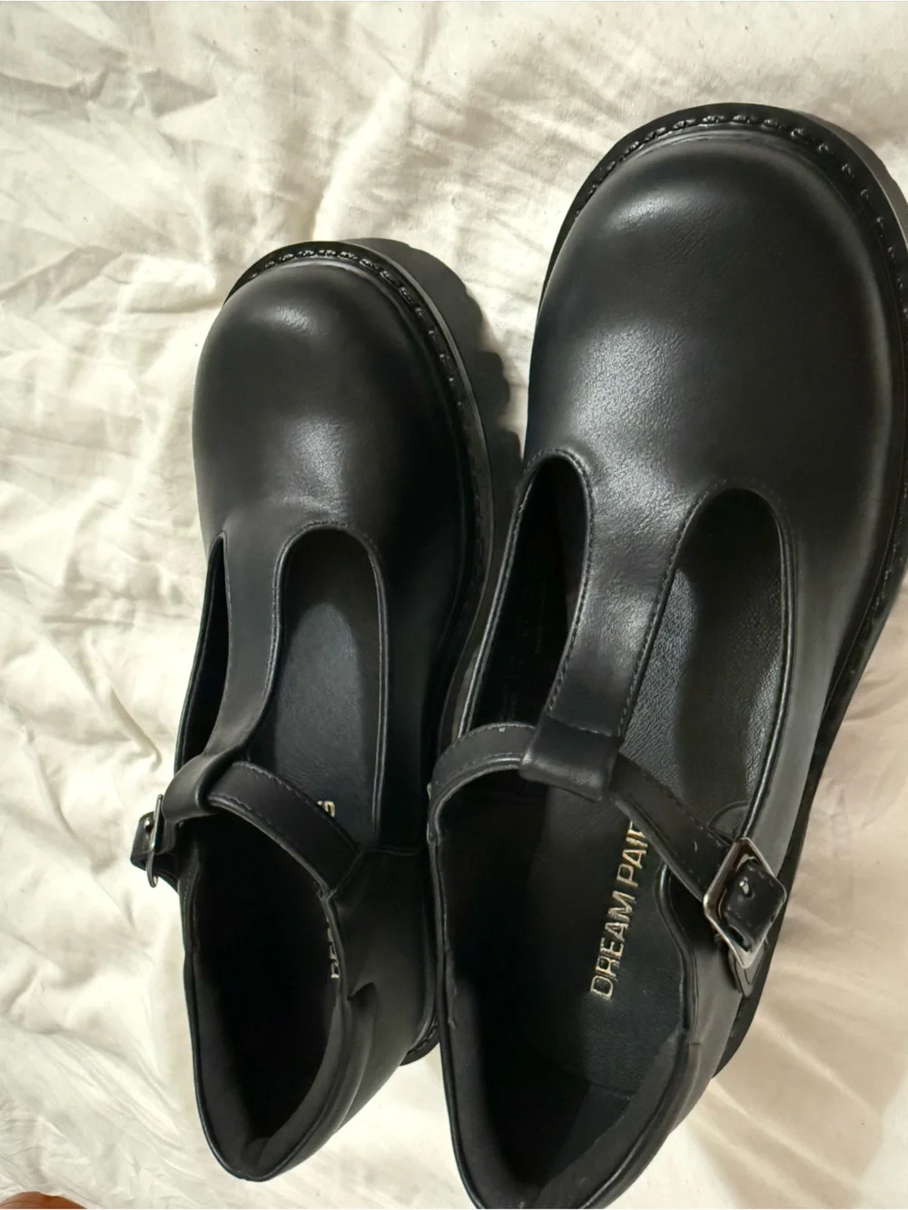 Dream Pairs sleek black